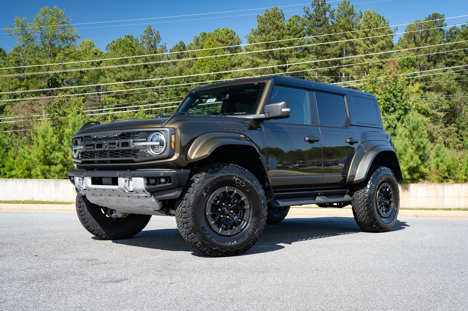 New 2026 Ford Bronco Raptor w/ Interior Carbon Fiber Pack AWD/4WD image 3