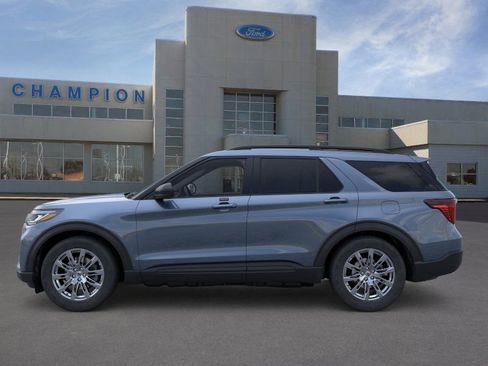 New 2026 Ford Explorer Active w/ Active Comfort Package image 3