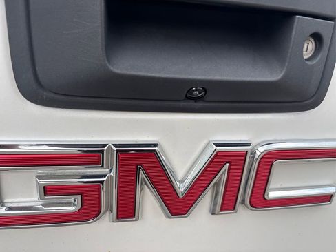 Used 2018 GMC Sierra 1500 SLT image 17