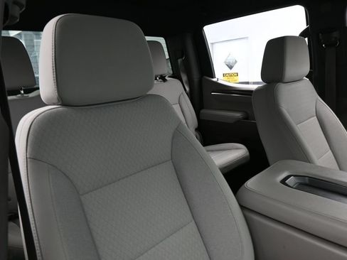 Used 2025 Chevrolet Silverado 1500 LT RWD image 29