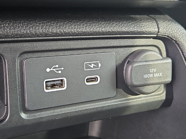 Used 2025 Honda Pilot Sport image 23