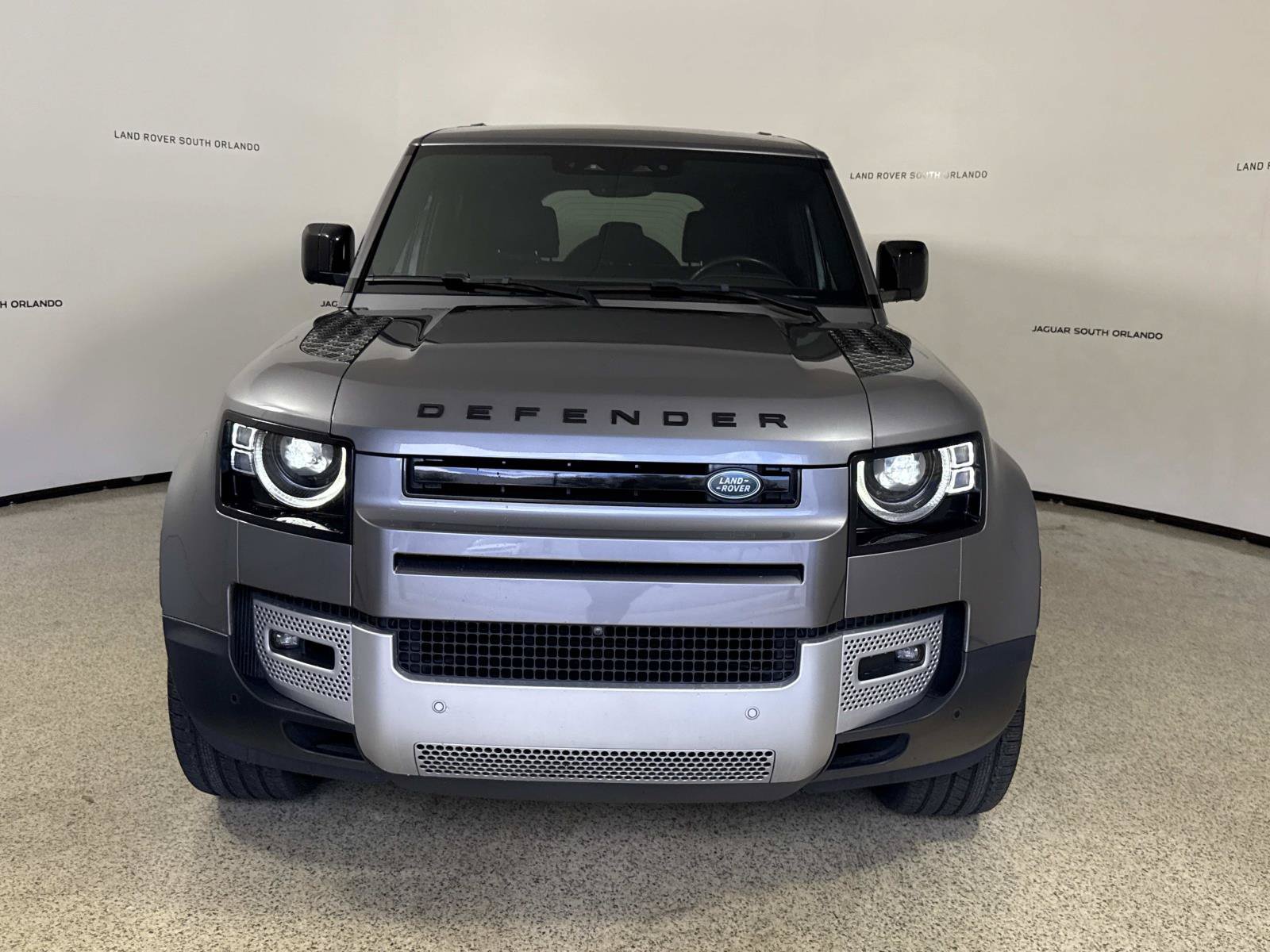 Used 2024 Land Rover Defender 110 S AWD/4WD image 8