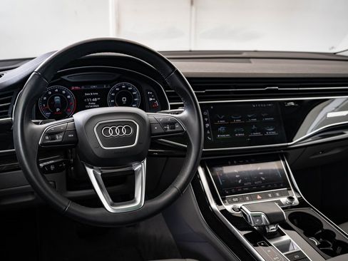 Used 2024 Audi Q7 3.0T Premium Plus image 4