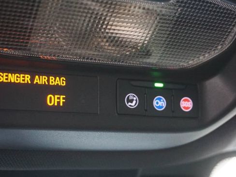 Used 2025 Chevrolet Trax RS w/ Driver Confidence Package FWD image 21