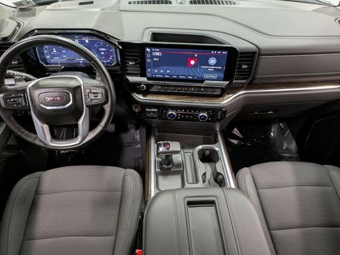 Used 2022 GMC Sierra 1500 Elevation w/ Preferred Package image 23