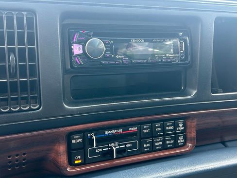 Used 1999 Buick Le Sabre Custom FWD image 17