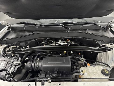 Used 2023 Ford Explorer Limited image 39