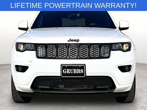Used 2019 Jeep Grand Cherokee Altitude RWD image 4