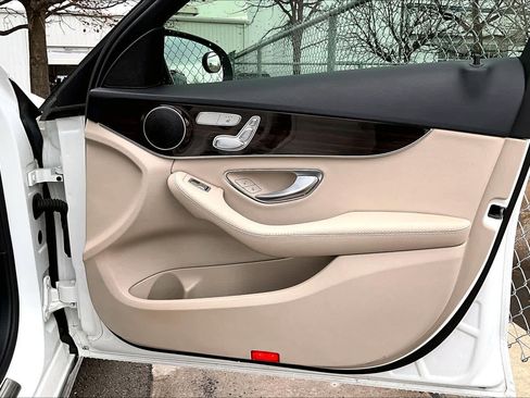 Certified 2018 Mercedes-Benz C 300 Sedan image 22