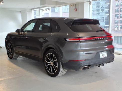 Used 2025 Porsche Cayenne E-Hybrid AWD/4WD image 6