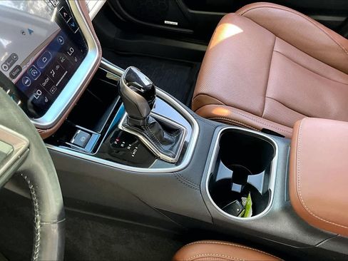 Used 2021 Subaru Outback Touring w/ Popular Package #2 image 16