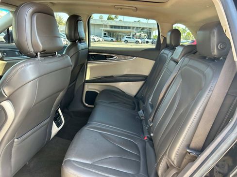 Used 2020 Lincoln Nautilus Reserve w/ Equipment Group 201A image 22