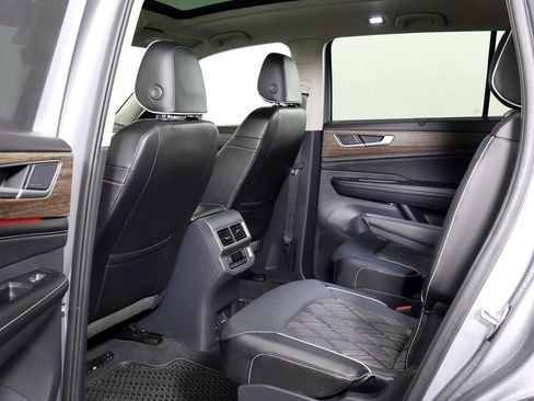 Used 2024 Volkswagen Atlas SEL Premium R-Line AWD/4WD image 59