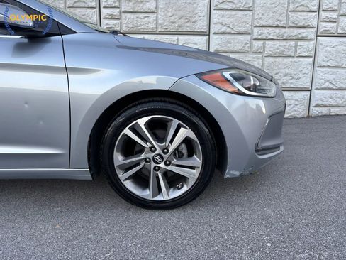 Used 2017 Hyundai Elantra Limited image 11