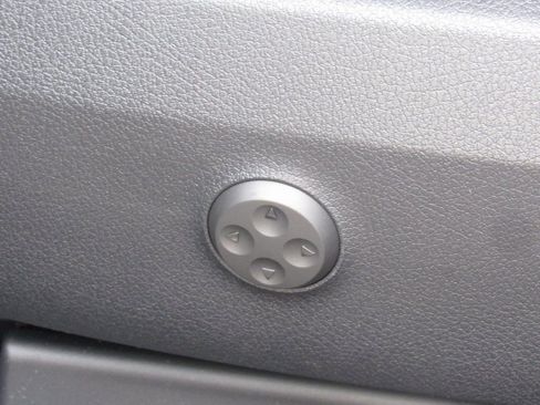 New 2026 Mercedes-Benz GLC 300 4MATIC image 11