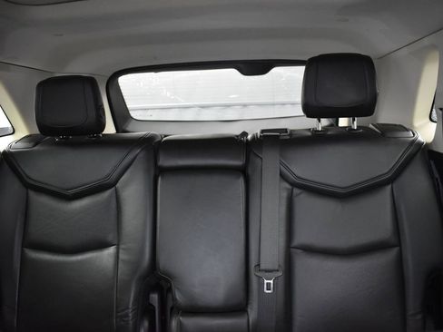 Used 2017 Cadillac XT5 Luxury image 21