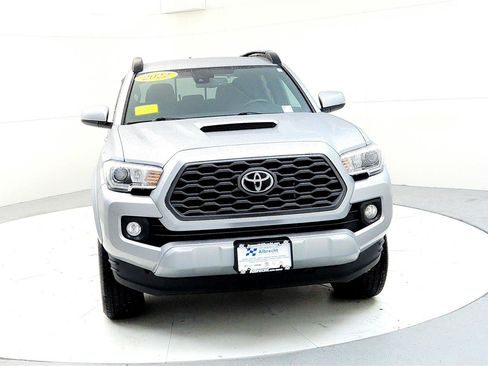 Used 2022 Toyota Tacoma TRD Sport image 8