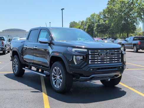 New 2026 GMC Canyon Denali w/ LPO, Black Badging Package AWD/4WD image 6