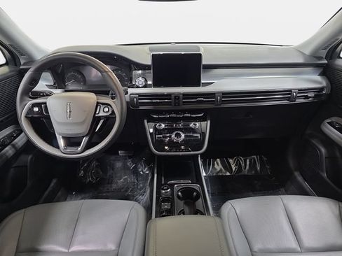 Certified 2022 Lincoln Corsair AWD w/ Equipment Group 101A image 9