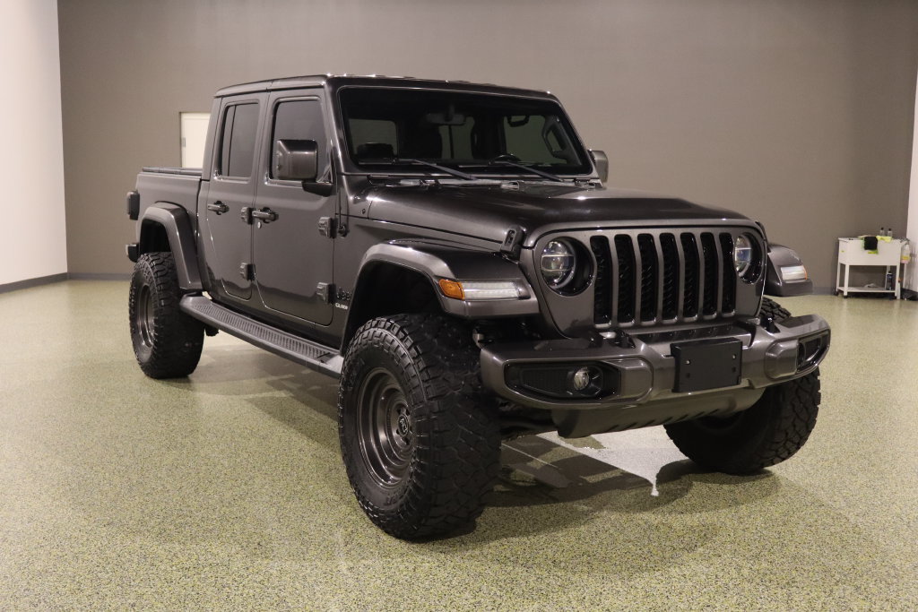 Used 2021 Jeep Gladiator Overland AWD/4WD image 1