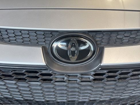 Used 2022 Toyota Corolla L image 12