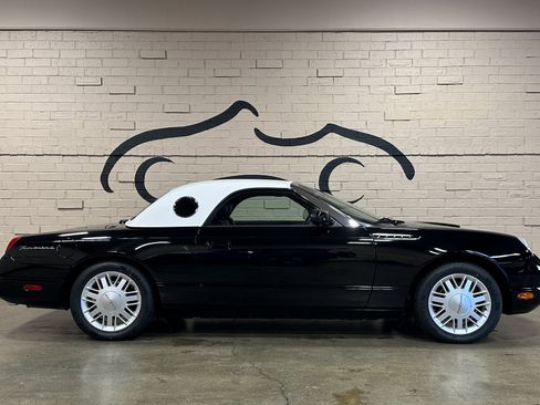 Used 2002 Ford Thunderbird image 4