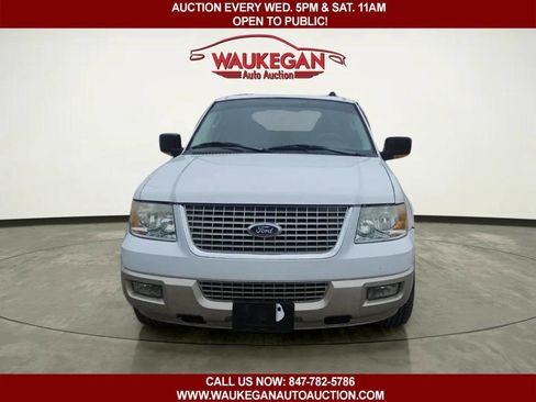 Used 2005 Ford Expedition Eddie Bauer RWD image 2