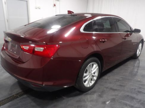 Used 2016 Chevrolet Malibu LT FWD image 4