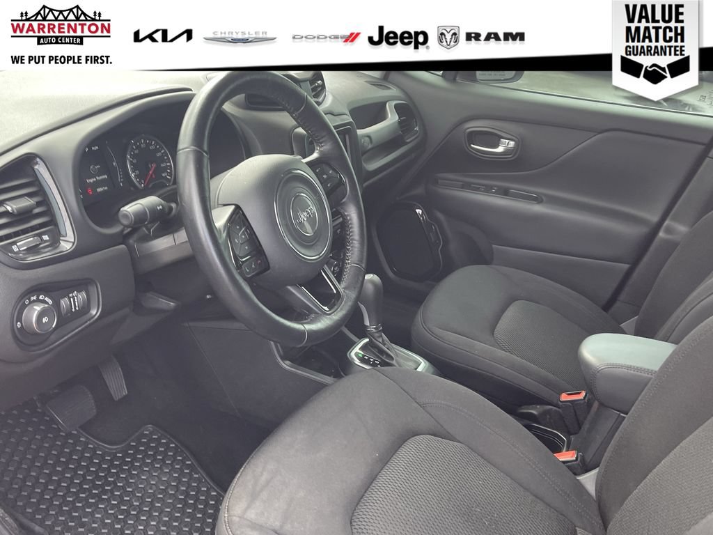 Used 2018 Jeep Renegade Altitude AWD/4WD image 12