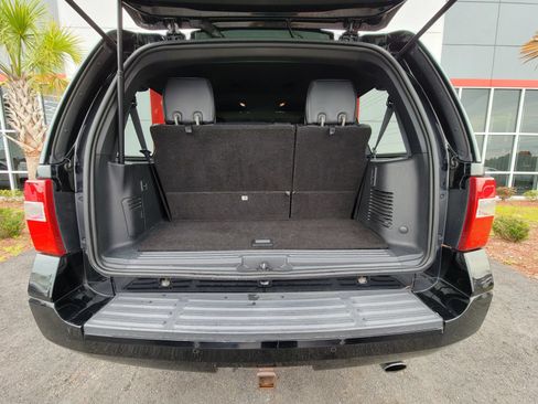Used 2017 Ford Expedition Limited AWD/4WD image 21