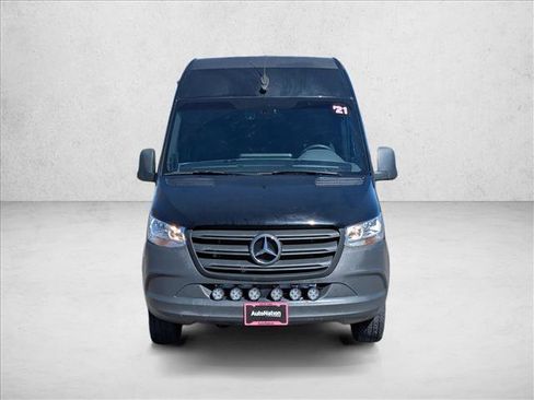 Used 2021 Mercedes-Benz Sprinter 3500 image 2