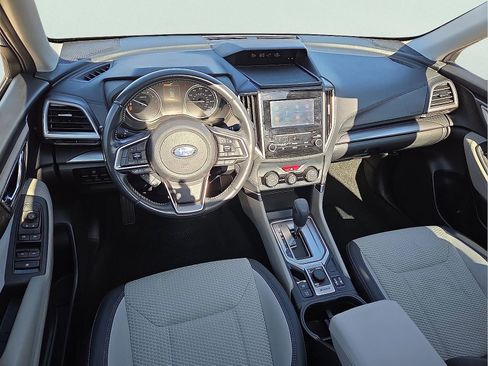 Used 2021 Subaru Forester Premium image 11