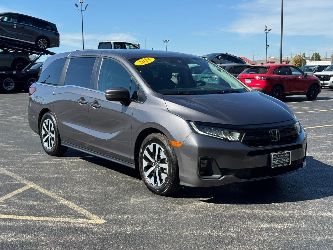 Used 2025 Honda Odyssey EX-L image 2