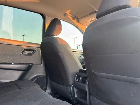 Used 2023 Nissan Rogue S FWD image 30