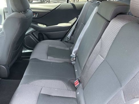 Used 2025 Subaru Outback Premium AWD/4WD image 23