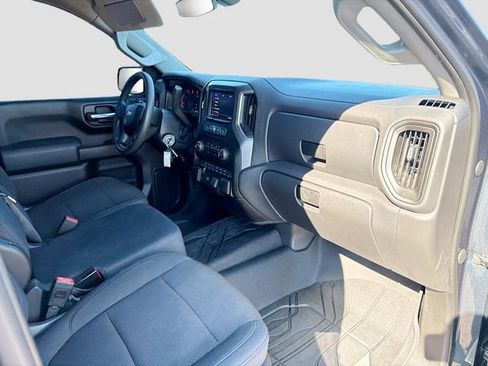 Used 2020 Chevrolet Silverado 1500 Custom w/ Custom Value Package image 13