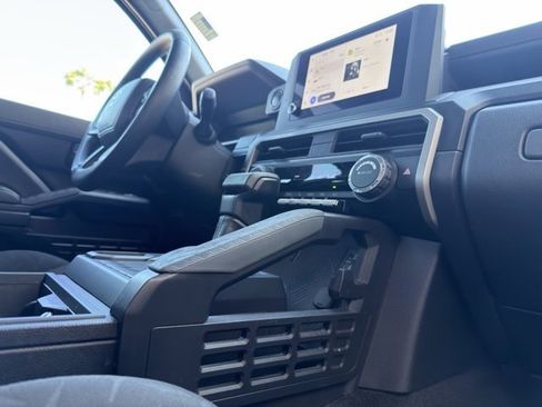 Used 2025 Toyota Tacoma SR image 24