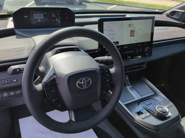 Used 2026 Toyota C-HR AWD/4WD image 13