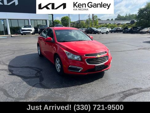 Used 2015 Chevrolet Cruze LT FWD image 3