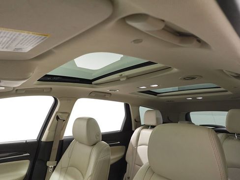 Used 2022 Buick Enclave Essence w/ Experience Buick Package image 13