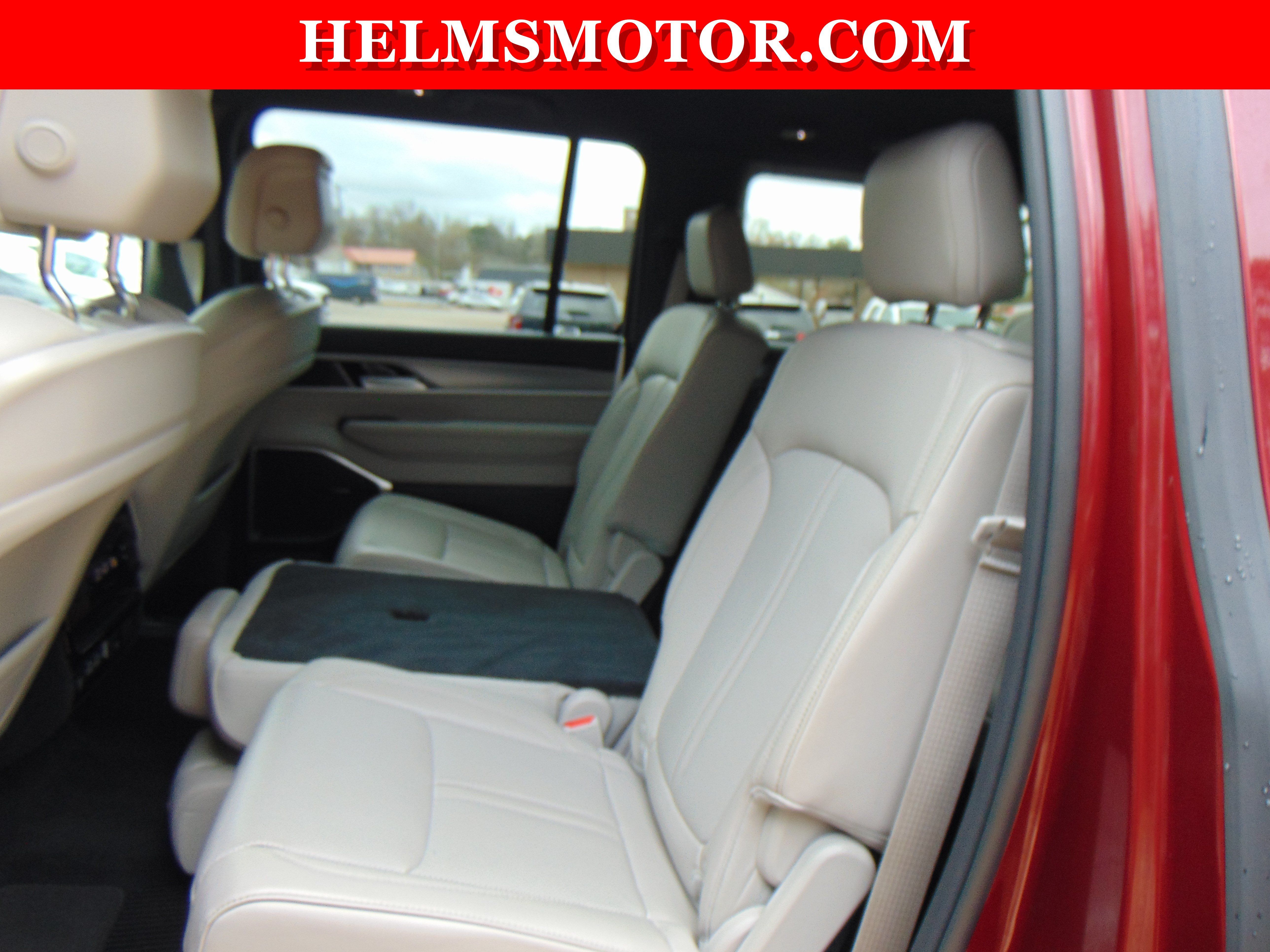 Used 2025 Jeep Wagoneer 4WD image 42