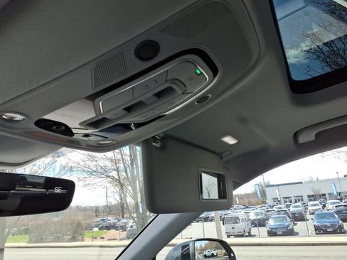 Used 2025 Audi Q5 e Premium Plus image 27