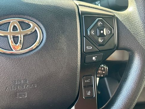 Used 2022 Toyota Tacoma SR image 19