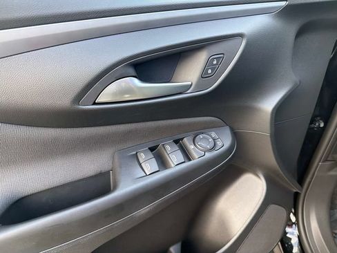 Used 2026 Buick Envista Preferred w/ Advanced Safety Package FWD image 18