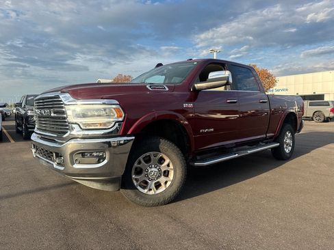 Used 2022 RAM 2500 Laramie AWD/4WD image 1