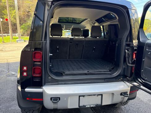 Used 2020 Land Rover Defender 110 HSE image 23