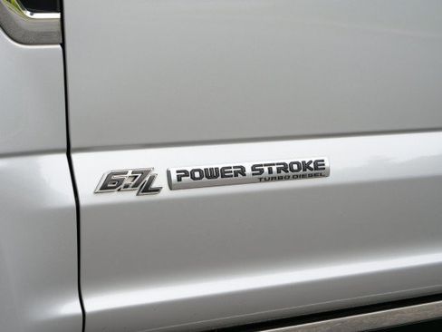 Used 2019 Ford F250 Platinum w/ Platinum Ultimate Package AWD/4WD image 12