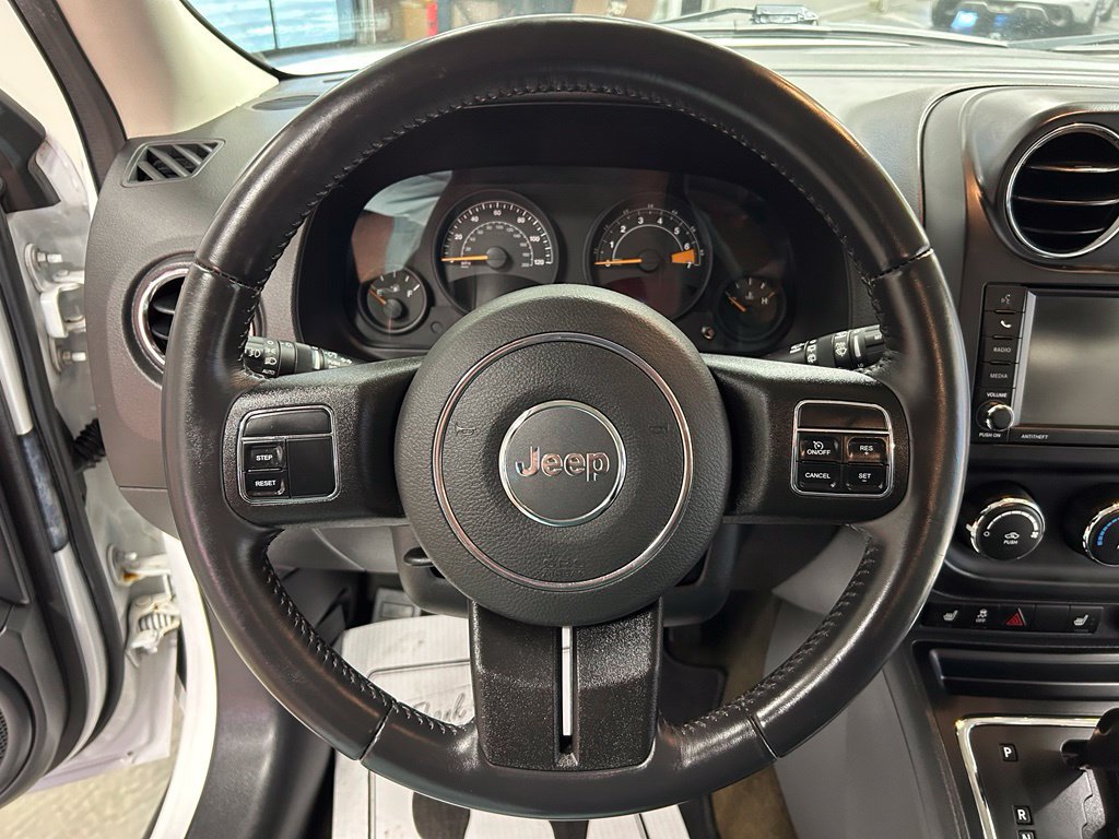 Used 2017 Jeep Patriot High Altitude AWD/4WD image 9