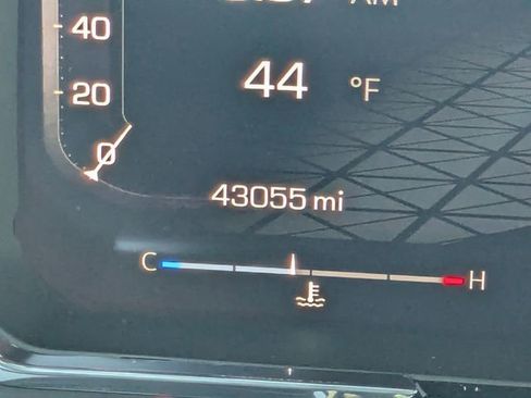 Used 2025 GMC Sierra 1500 SLT image 28