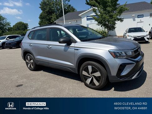 Used 2024 Volkswagen Taos S AWD/4WD image 3